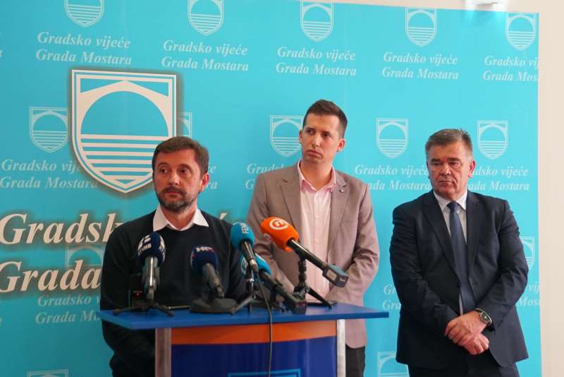 Mostar rješava goruća pitanja: Uklanjanje ruševina, sanacija Uborka