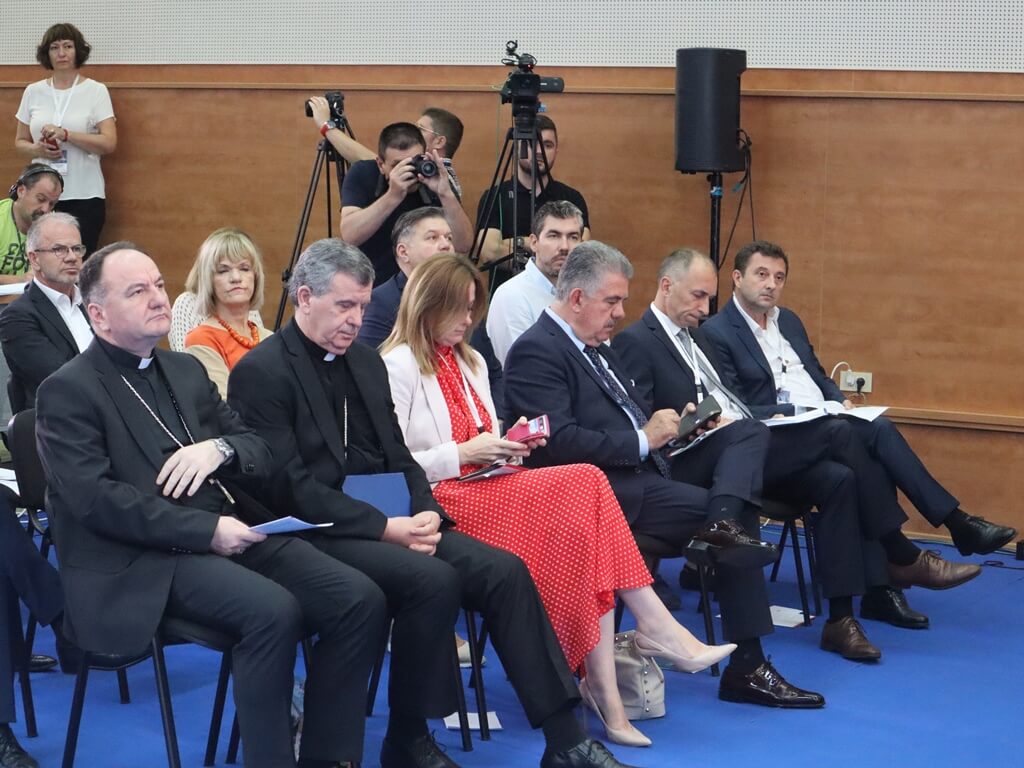 Gradonačelnik Kordić na Hrvatskom iseljeničkom kongresu: Mostar je postao grad primjer