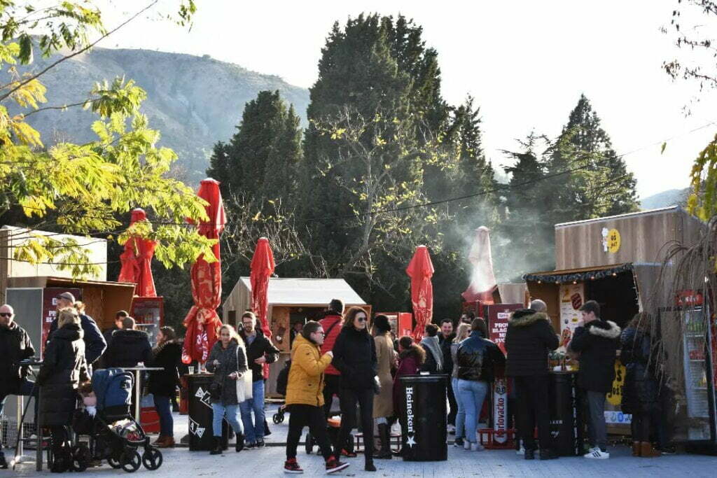Zbog štete nastale nakon nevremena otkazan dnevni program na mostarskom Adventu