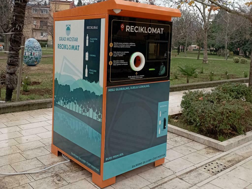 Zaštita okoliša: U Mostaru instalirana dva reciklomata - Grad Mostar
