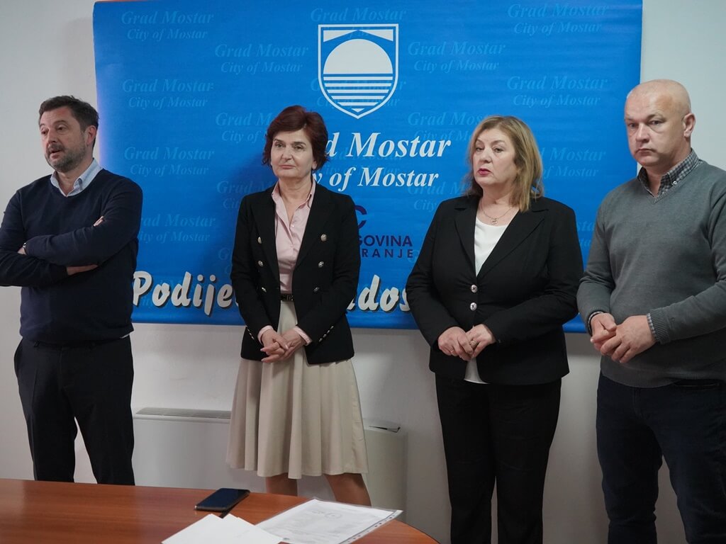 Gradonačelnik Kordić u povodu Ramazanskog bajrama uručio bonove 30 socijalno ugroženih obitelji