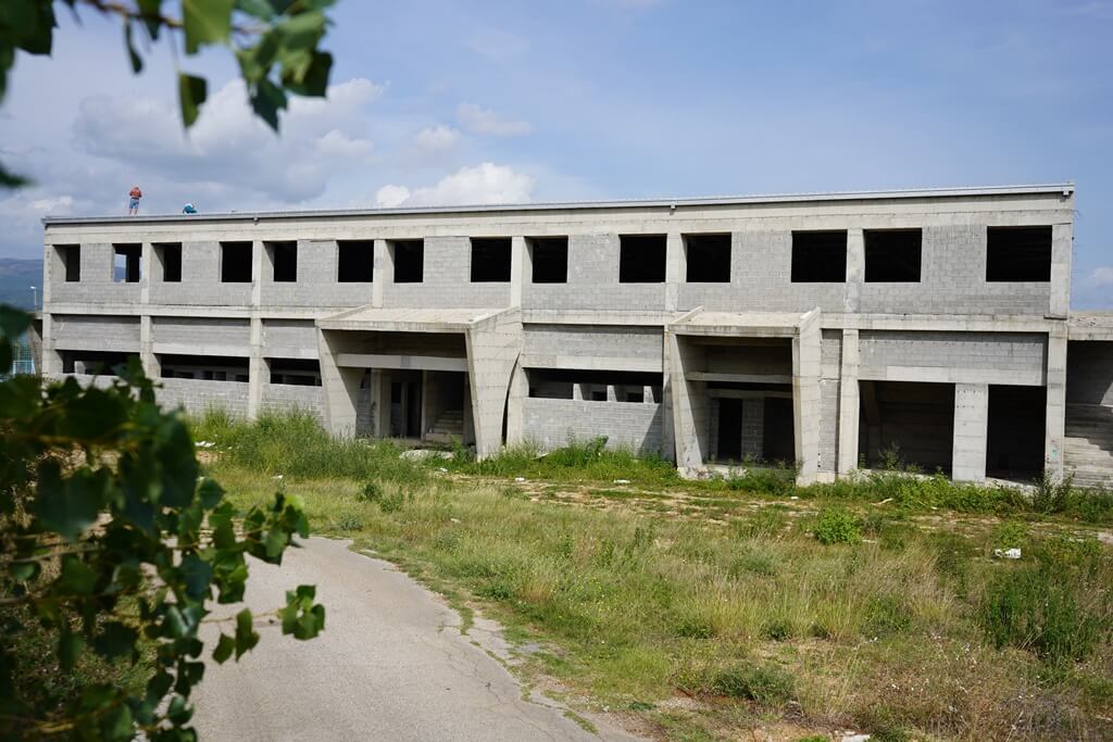 Sportska dvorana u Kruševu: Izvode se završni radovi na krovu, slijedi postavljanje fasade i vanjskih otvora