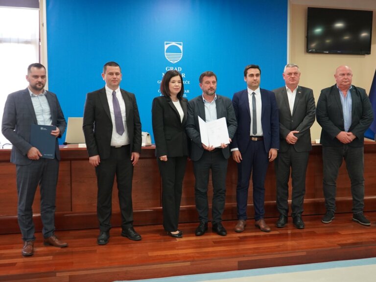 Grad Mostar potpisao ugovor s tvrtkom 'Air Tractor', projekt podržale tri županije
