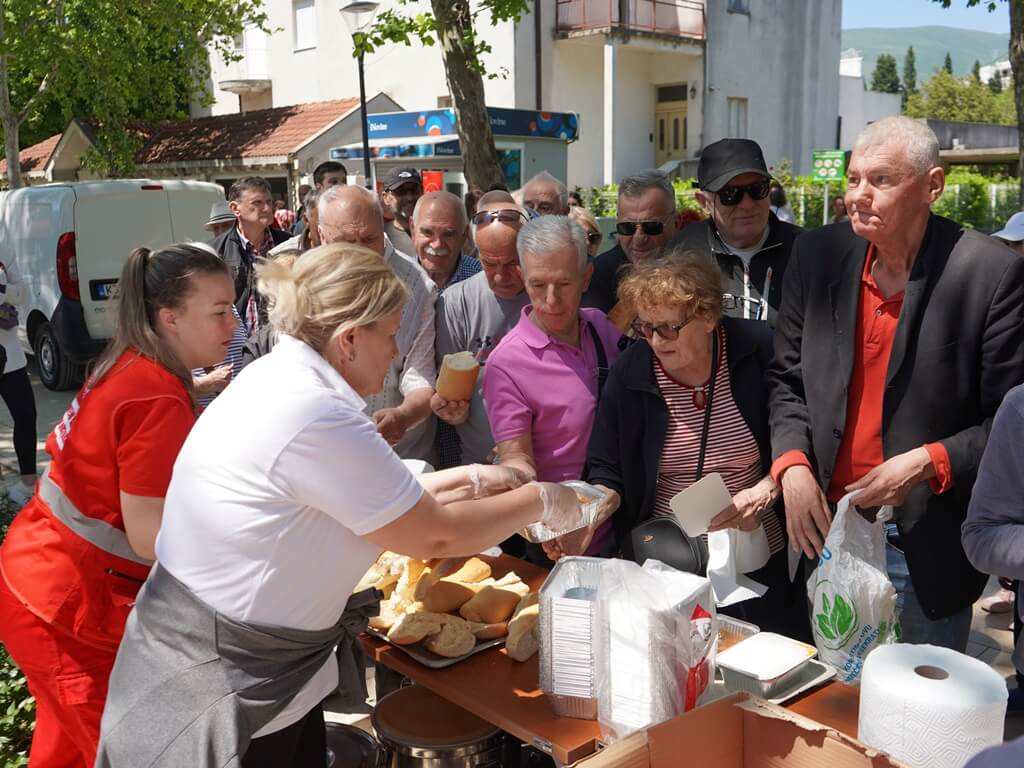 Međunarodni praznik rada obilježen dijeljenjem graha