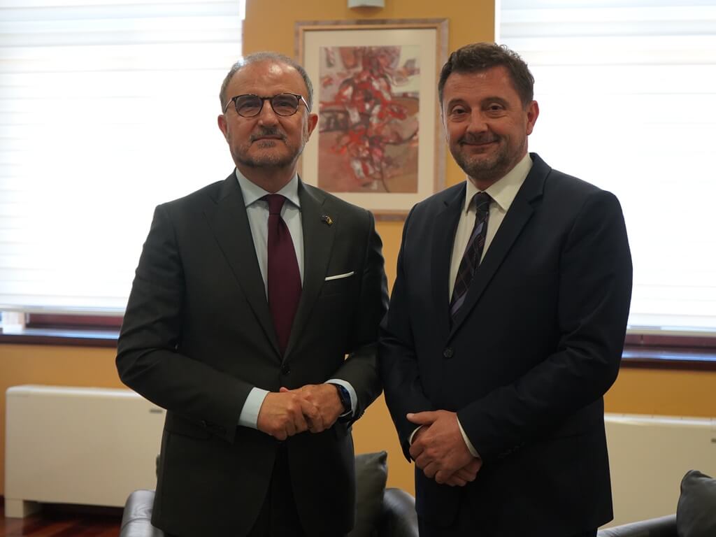 Kordić i Rahimić sa šefom Delegacije EU u BiH: Opredijeljeni smo za europski put