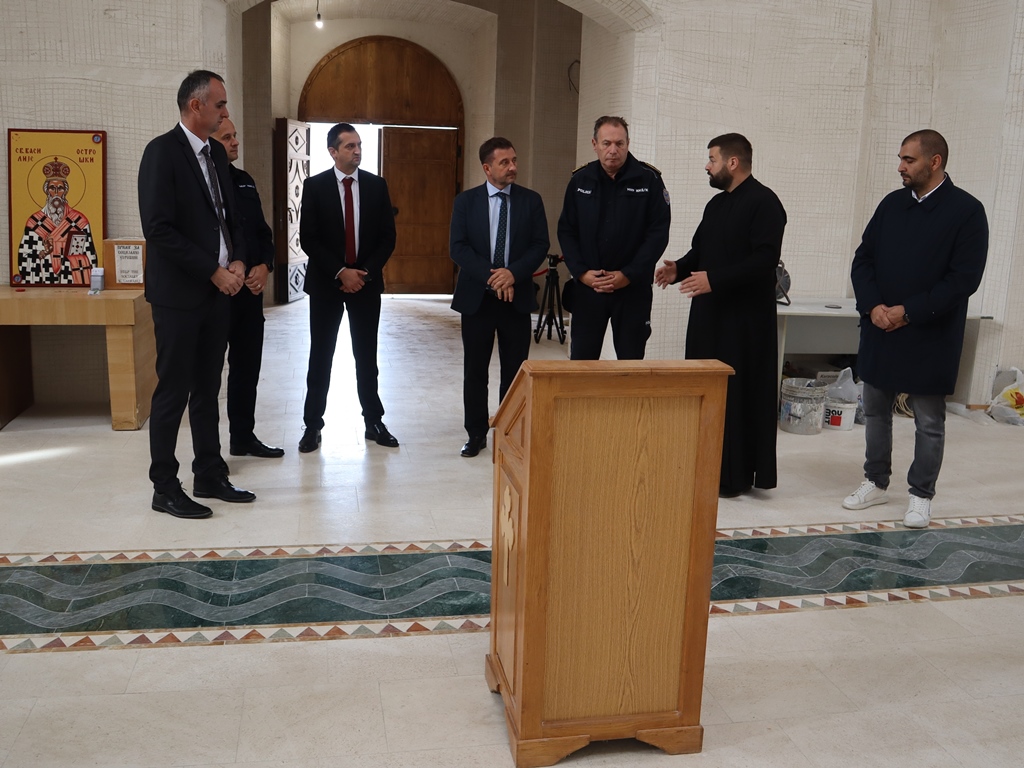 Gradonačelnik Kordić i predsjednik Gradskog vijeća Rahimić posjetili Sabornu crkvu Svete Trojice