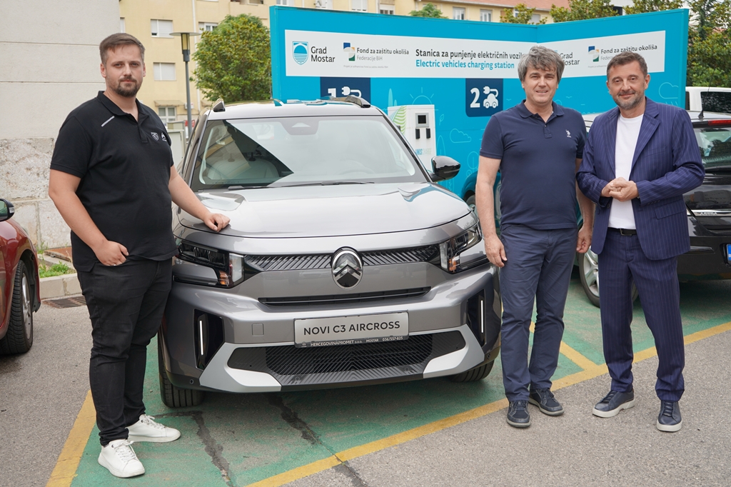 Grad Mostar kroz projekt IPA CBC APOLLO nabavio električno vozilo